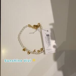 NWT Coach Charms Pearl Bracelet CCU62 White and Gold Color